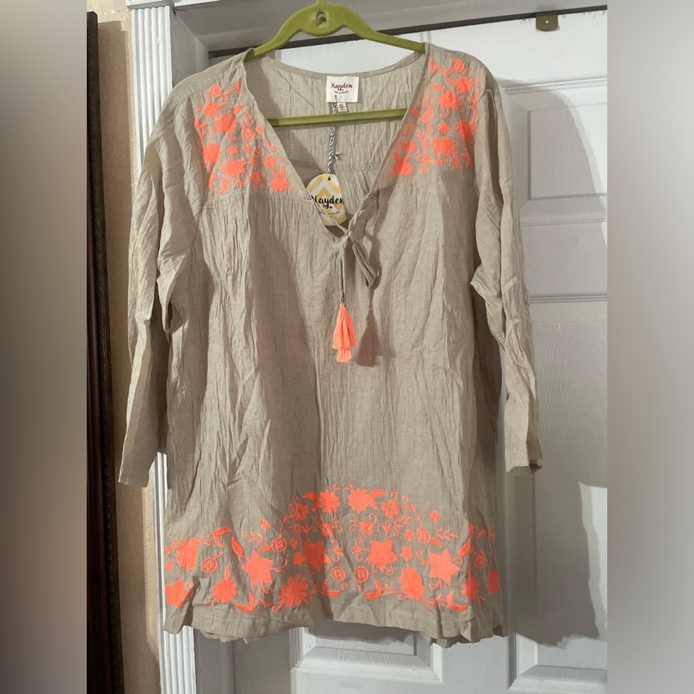 NWT Hayden Embroidered boho tunic blouse size 1X 🌺🌸🌹 F